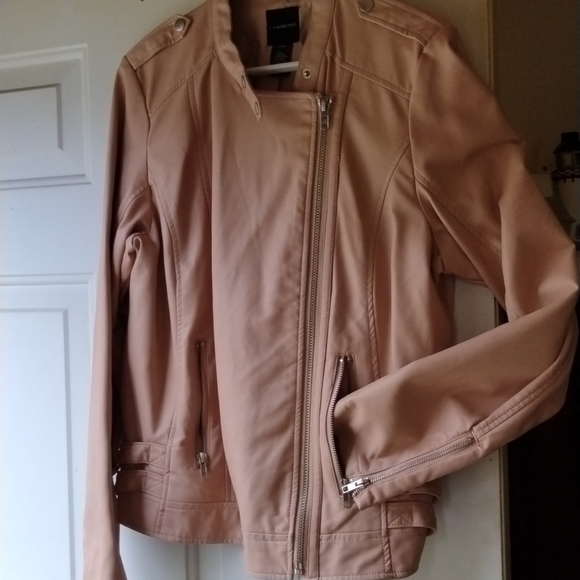 Lane Bryant Faux Leather Jacket 14/16 Pale Peach - Picture 5 of 9